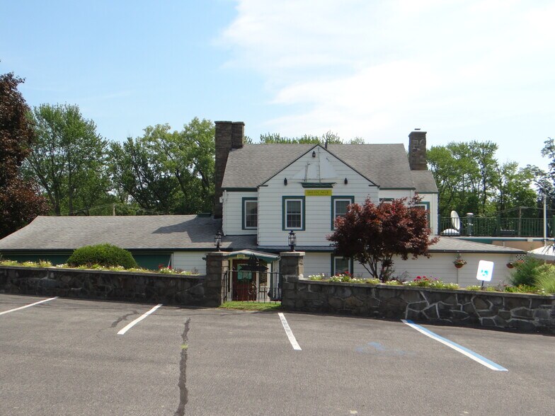 Primary Photo Of 1725 US-9W Hwy, Milton Hospitality For Sale