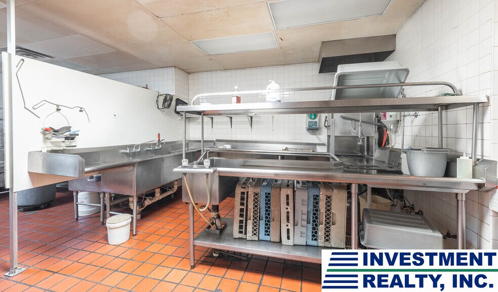 More Photos Of 1049 Kingshighway St, Rolla Restaurant For Sale