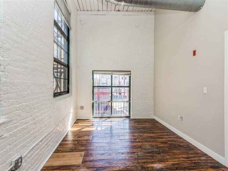 More Photos Of 166 Valley St, Providence Apartments For Sale