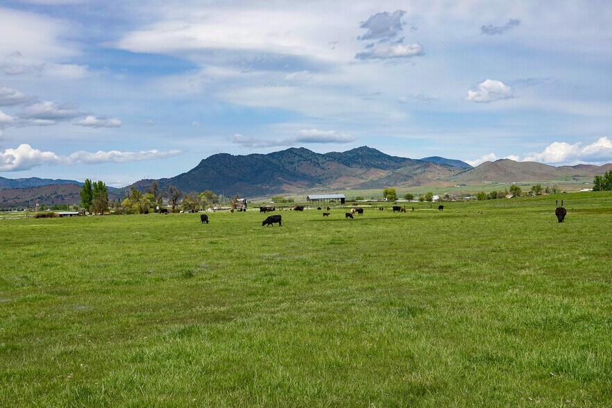 More Photos Of 704 S Phillipe Ln, Montague Land For Sale