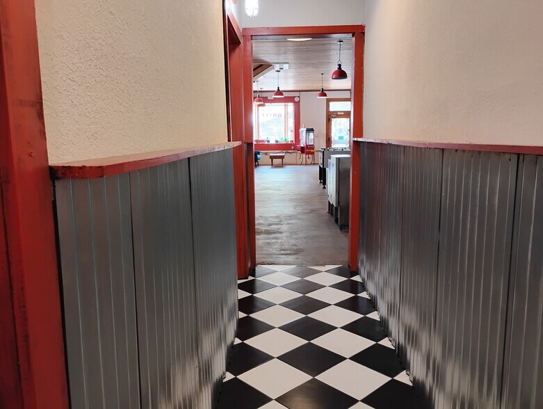 More Photos Of 111 N State St, Fort Davis Hotel For Sale