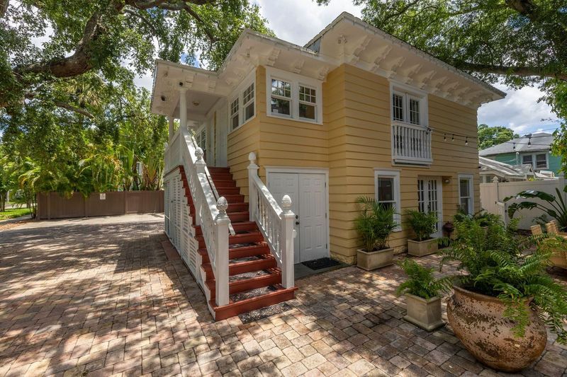 More Photos Of 635 Bay St NE, Saint Petersburg Hospitality For Sale