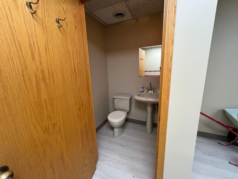 More Photos Of 155 Mount Pleasant Rd, West Newton Medical For Sale