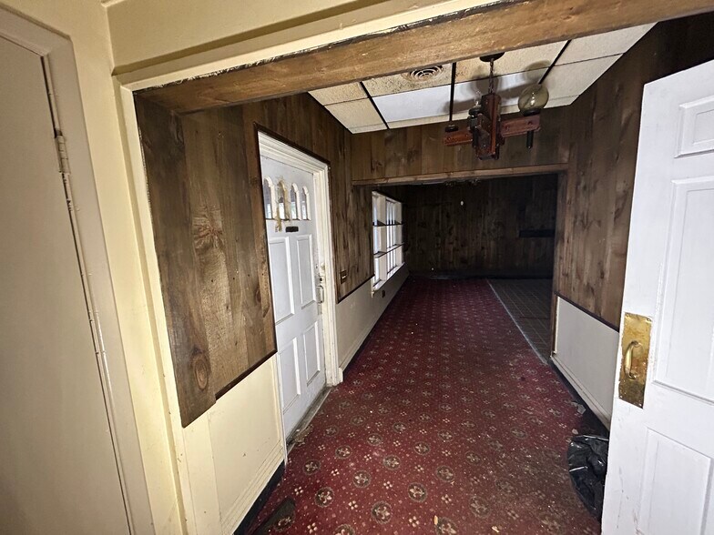 More Photos Of 602 Ridge Rd, Webster Restaurant For Sale