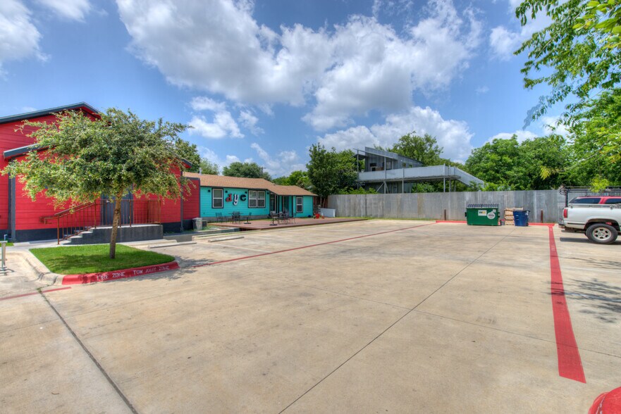 More Photos Of 1700 E 2nd St, Austin Land For Sale