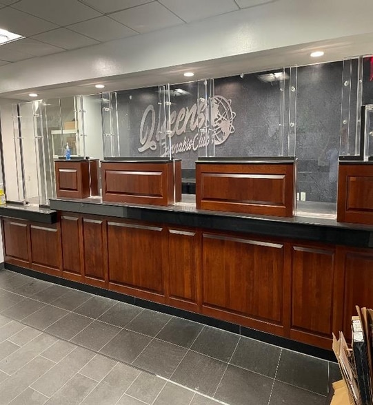More Photos Of 30-75 Steinway St, Astoria Bank For Sale
