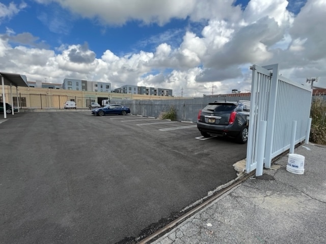 More Photos Of 9330 Corbin Ave, Northridge Warehouse For Lease