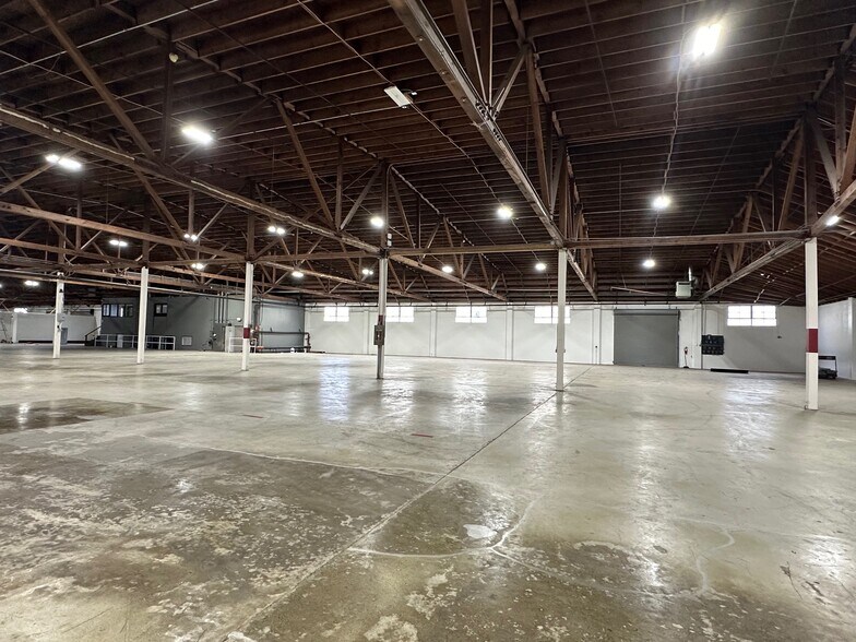 More Photos Of 4045 Horton St, Emeryville Warehouse For Lease