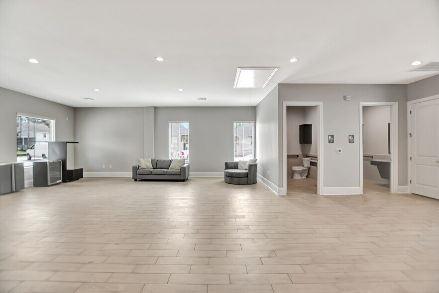 More Photos Of 31360 Nichols Sawmill Rd, Magnolia Medical For Lease