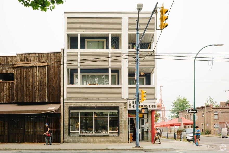More Photos Of 477 Powell St, Vancouver Apartments For Sale