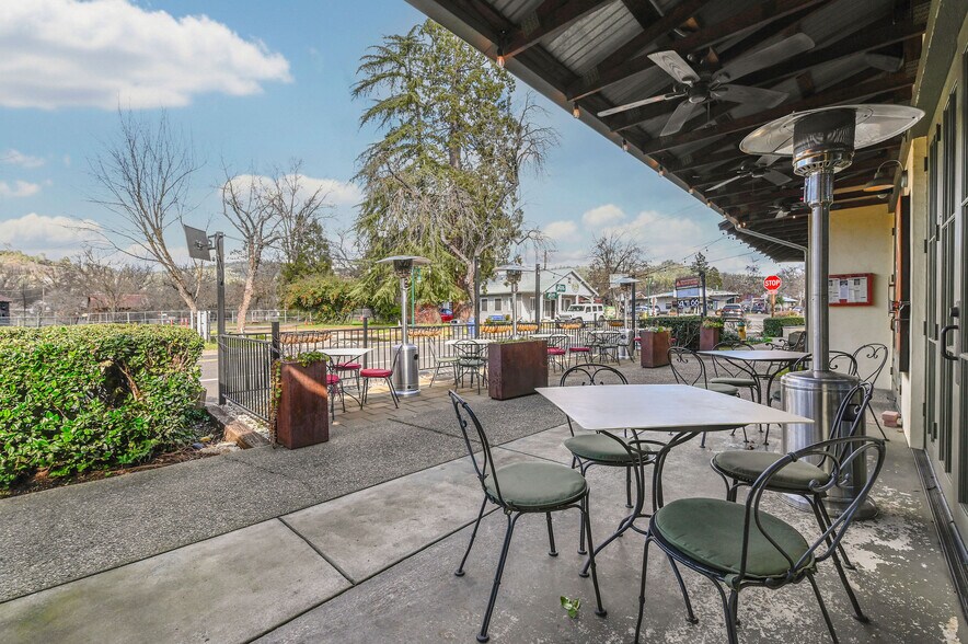 More Photos Of 191 Main St, Murphys General Retail For Sale