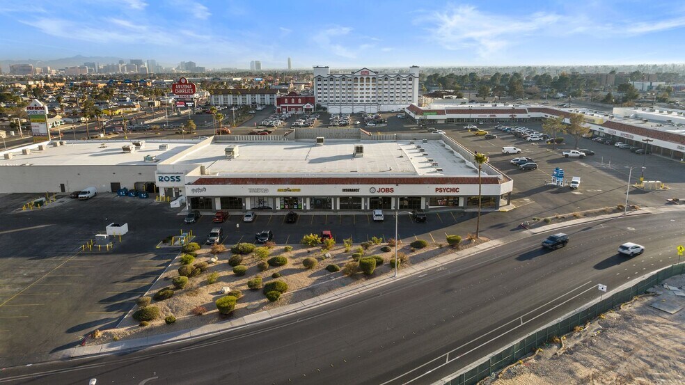 More Photos Of 500-640 S Decatur Blvd, Las Vegas Unknown For Lease