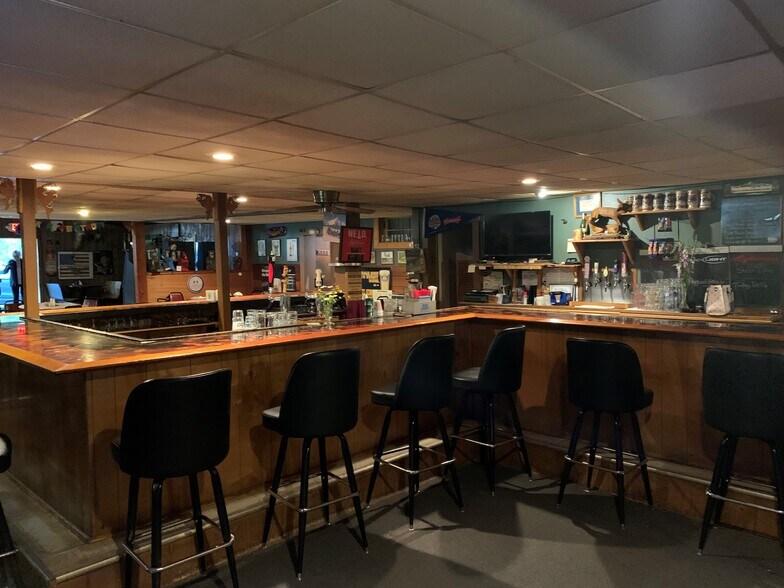 More Photos Of 905 Route 390, Greentown Restaurant For Sale