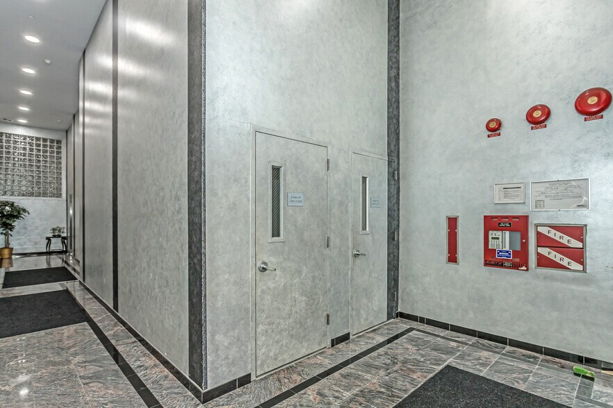 More Photos Of , Bayside Office For Sale