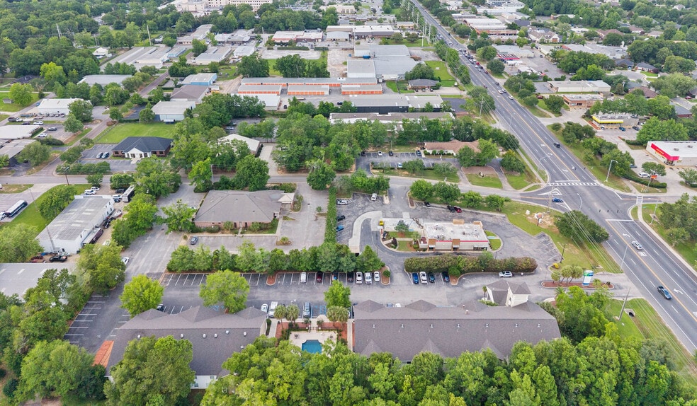 More Photos Of 19751 S Greeno Rd, Fairhope Hotel For Sale