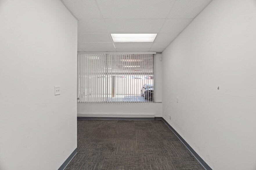 More Photos Of 6744 Clayton Rd, Richmond Heights Medical For Sale