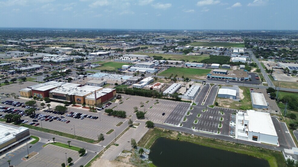 More Photos Of 1301 W Polk Ave, Pharr Storefront For Lease