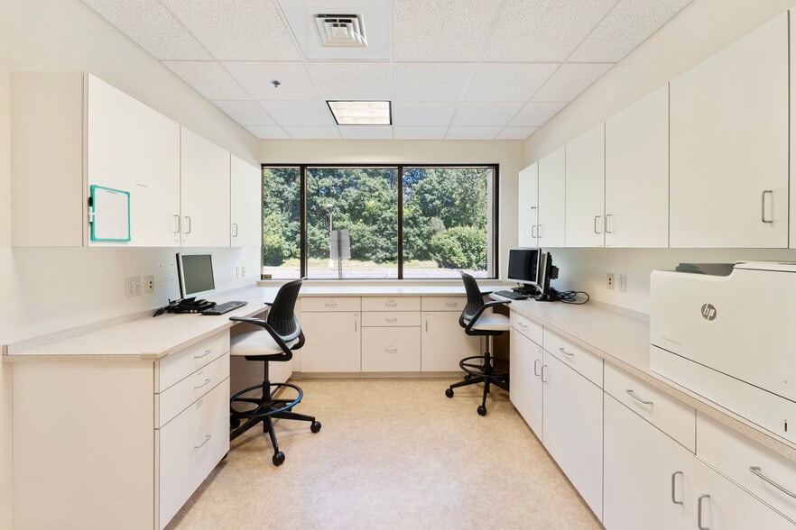 More Photos Of 265 Benton Dr, East Longmeadow Medical For Sale