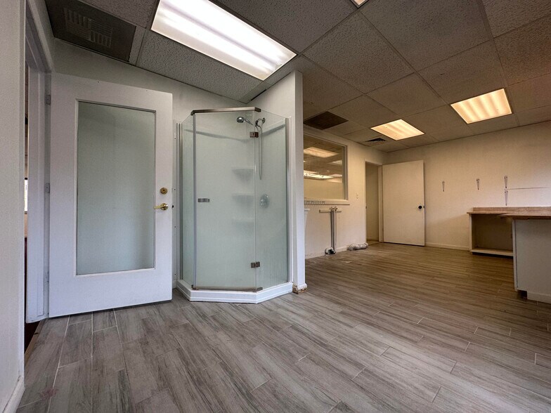 More Photos Of 8751 E Hampden Ave, Denver Office For Sale
