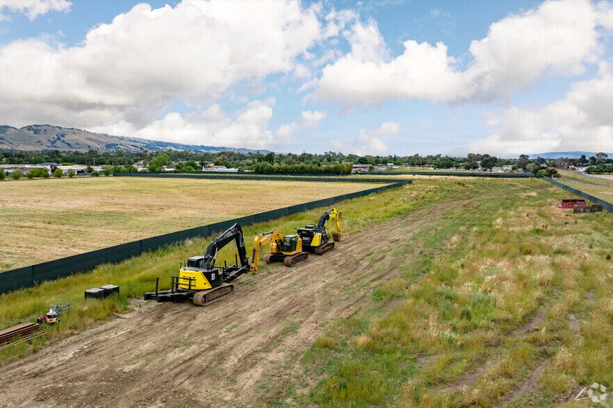More Photos Of 1020 San Martin Ave, San Martin Land For Lease