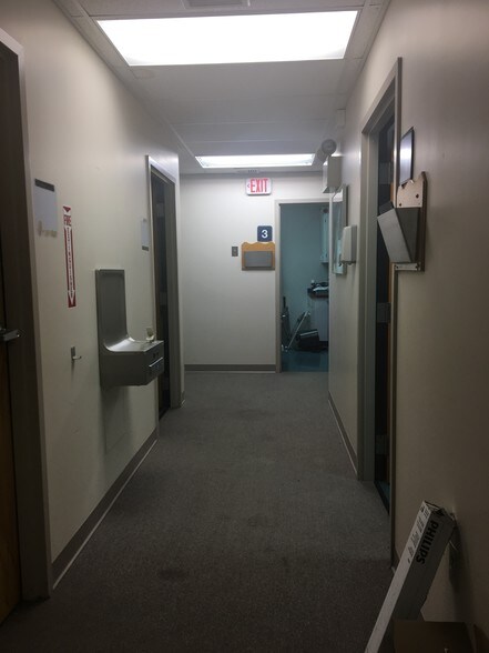 More Photos Of 30 Brigham St, New Bedford Medical For Lease