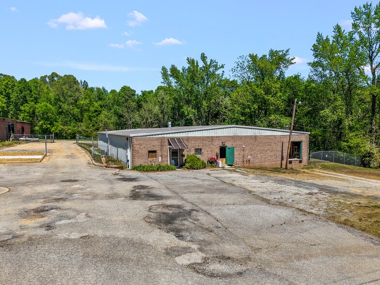 More Photos Of 1200 Hickory Chapel Rd, High Point Light Manufacturing For Sale