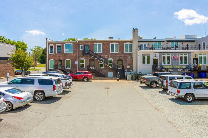 More Photos Of 105 E Center St, Mebane Office For Lease
