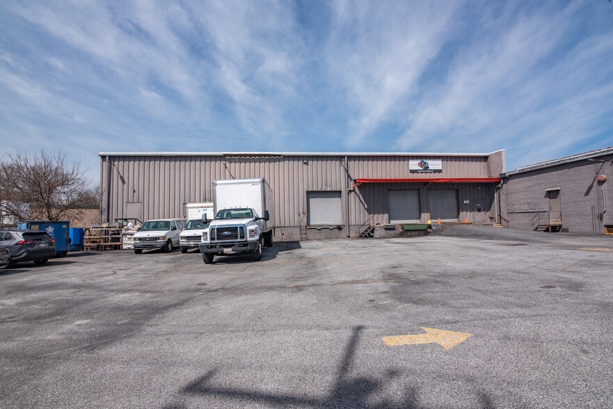 More Photos Of 4128 Hayward Ave, Baltimore Warehouse For Sale