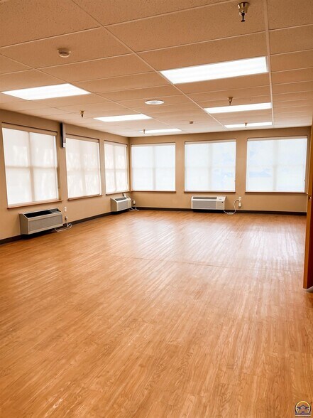 More Photos Of 128 Pearson Ave, Waverly Assisted Living For Sale