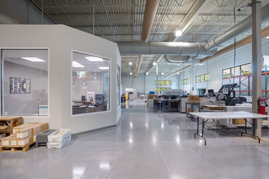 More Photos Of 5110 Lena Rd, Bradenton Office For Sale