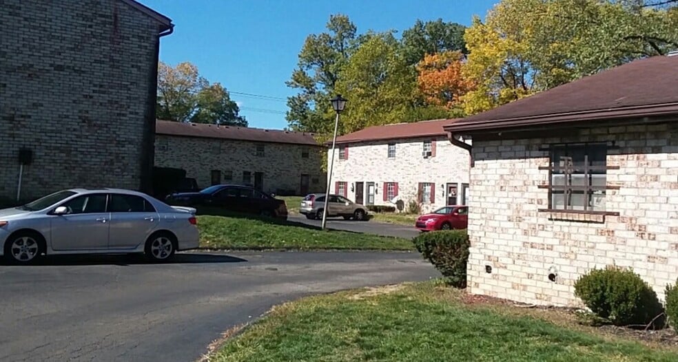 More Photos Of 4090-4096 Cleveland Ave, Columbus Apartments For Sale