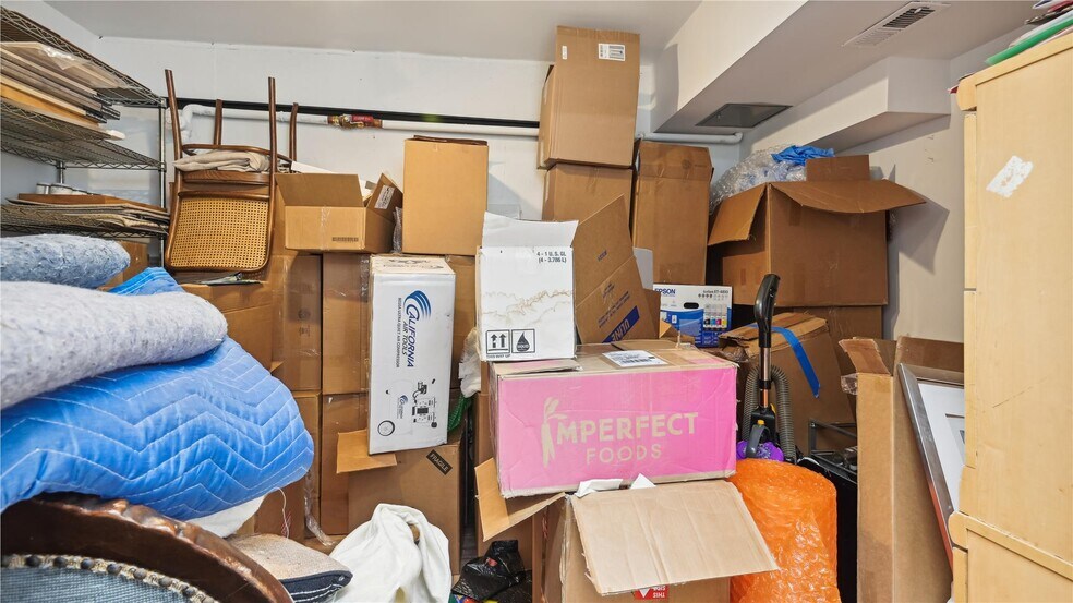 More Photos Of 103 W Federal St, Middleburg Storefront Retail Office For Sale