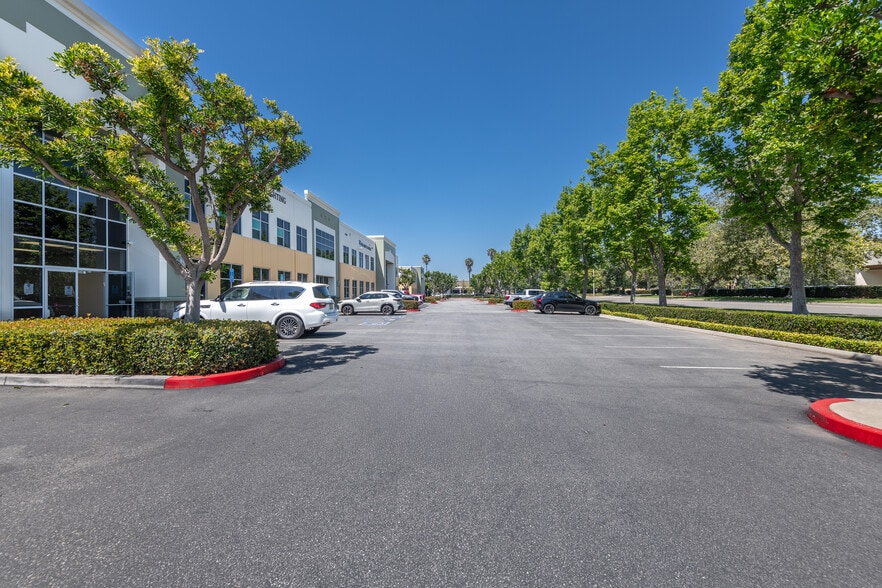 More Photos Of 4750 Calle Carga, Camarillo Manufacturing For Sale