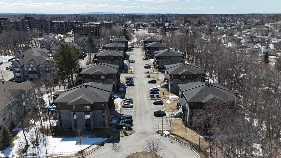 More Photos Of 108 Rue Bruno-Dion, Blainville Apartments For Sale