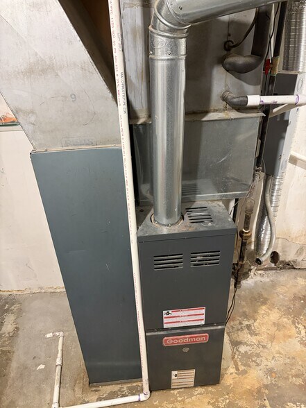 More Photos Of 27051 Southfield Rd, Lathrup Village Freestanding For Sale