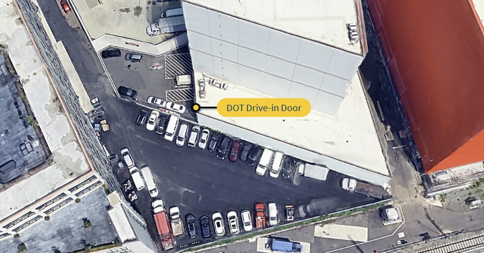 More Photos Of 3108 Northern Blvd, Long Island City Showroom For Sale