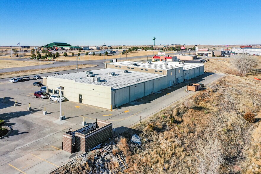 More Photos Of 610 Glover Rd, Sidney Restaurant For Lease