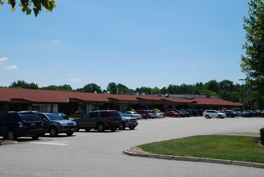 More Photos Of 8113-8197 Columbia Rd, Olmsted Falls Unknown For Lease