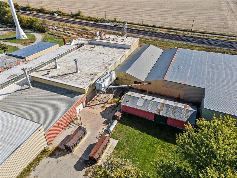 More Photos Of 115 E Mound St, Girard Industrial For Sale