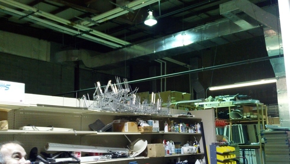 More Photos Of 102 Sergeant Square Dr, Sergeant Bluff Office For Sale