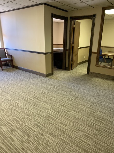 More Photos Of 1300 N Main St, Williamstown Office For Lease