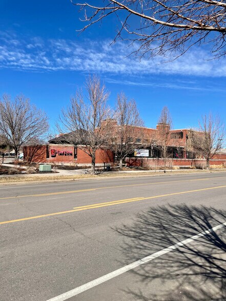 More Photos Of 7401 E 1st Ave, Denver Bar For Sale