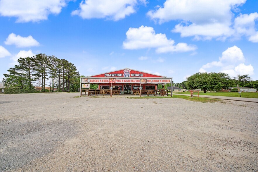 More Photos Of 1412 S Margaret Ave, Kirbyville Restaurant For Sale