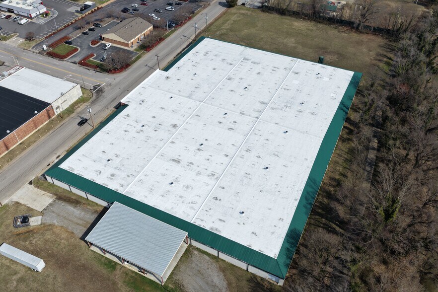 More Photos Of 301 Trade St, Danville Warehouse For Sale