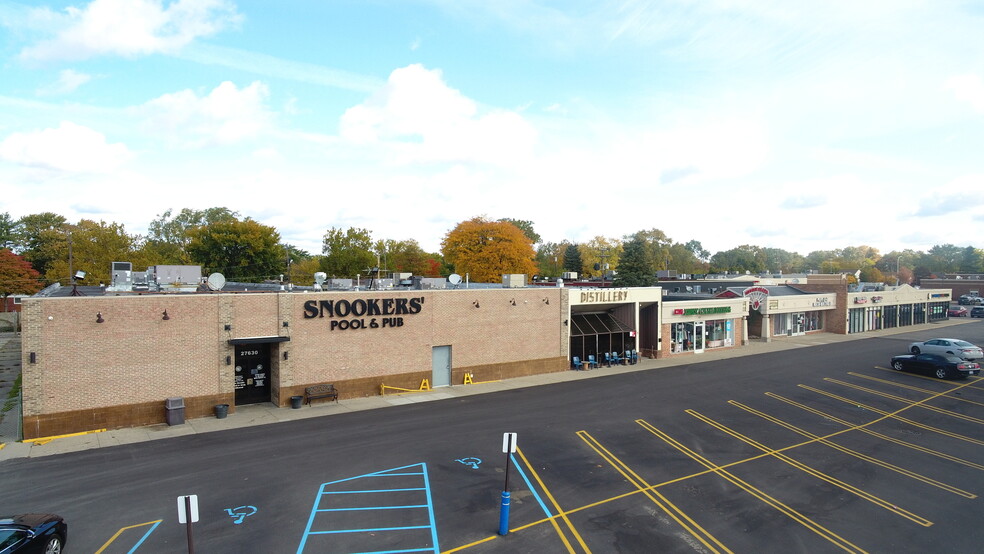 Primary Photo Of 27500 Schoolcraft Rd, Livonia Unknown For Lease