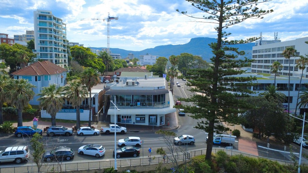 More Photos Of 16 Cliff Rd, North Wollongong Restaurant For Lease
