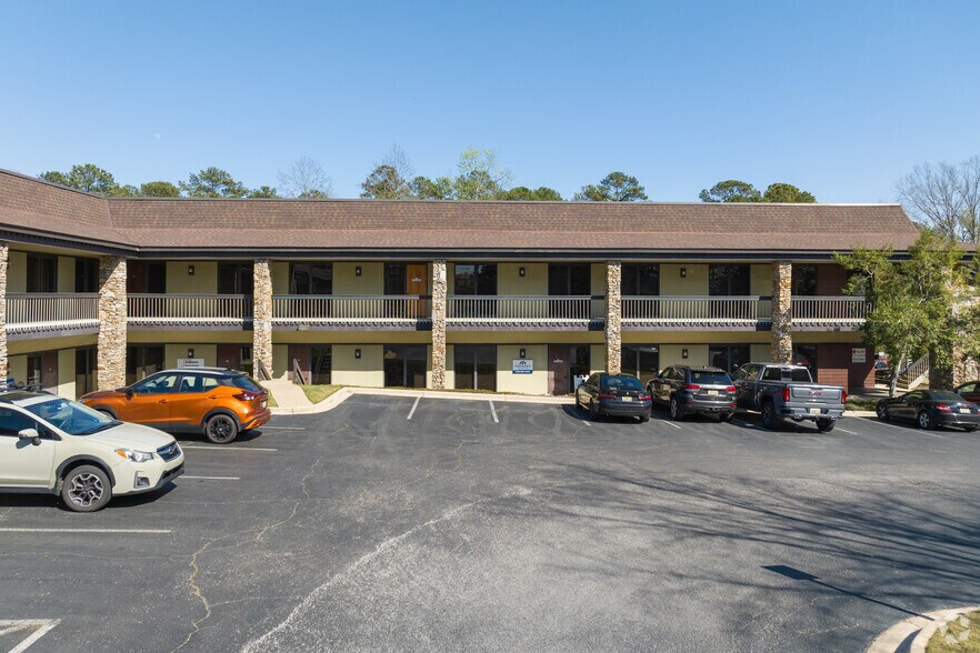 More Photos Of 200 Cahaba Park Cir, Birmingham Coworking Space
