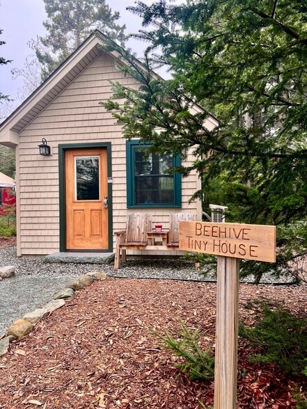 More Photos Of 200 Seal Cove Rd, Southwest Harbor Hotel For Sale