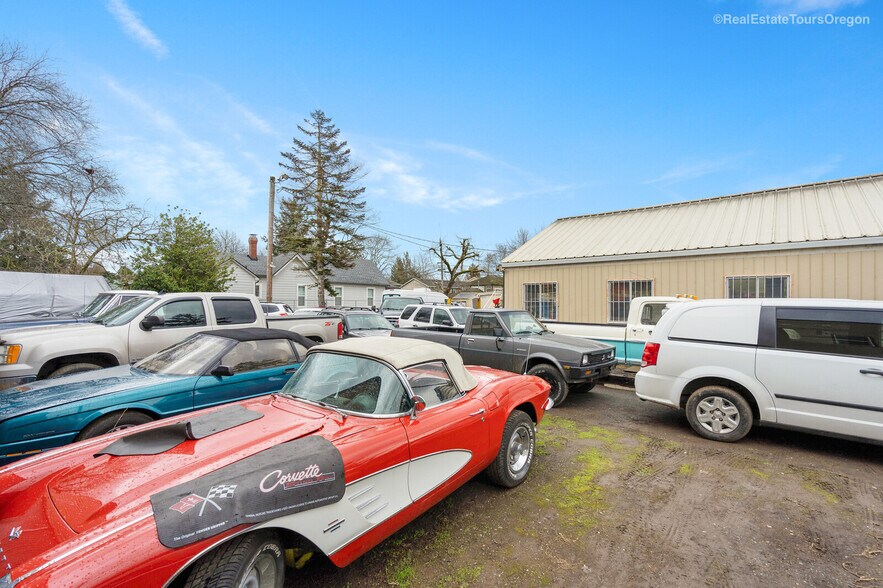 More Photos Of 104 NE 80th Ave, Portland Warehouse For Sale