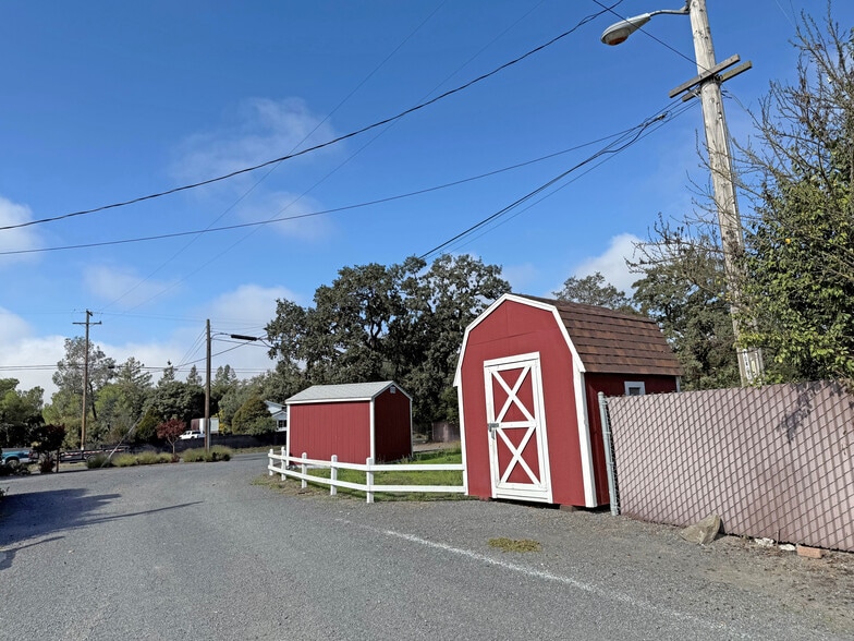 More Photos Of 3535 Guerneville Rd, Santa Rosa General Retail For Lease